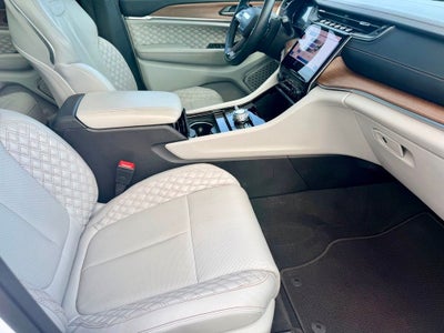 2022 Jeep Grand Cherokee Summit 4x4