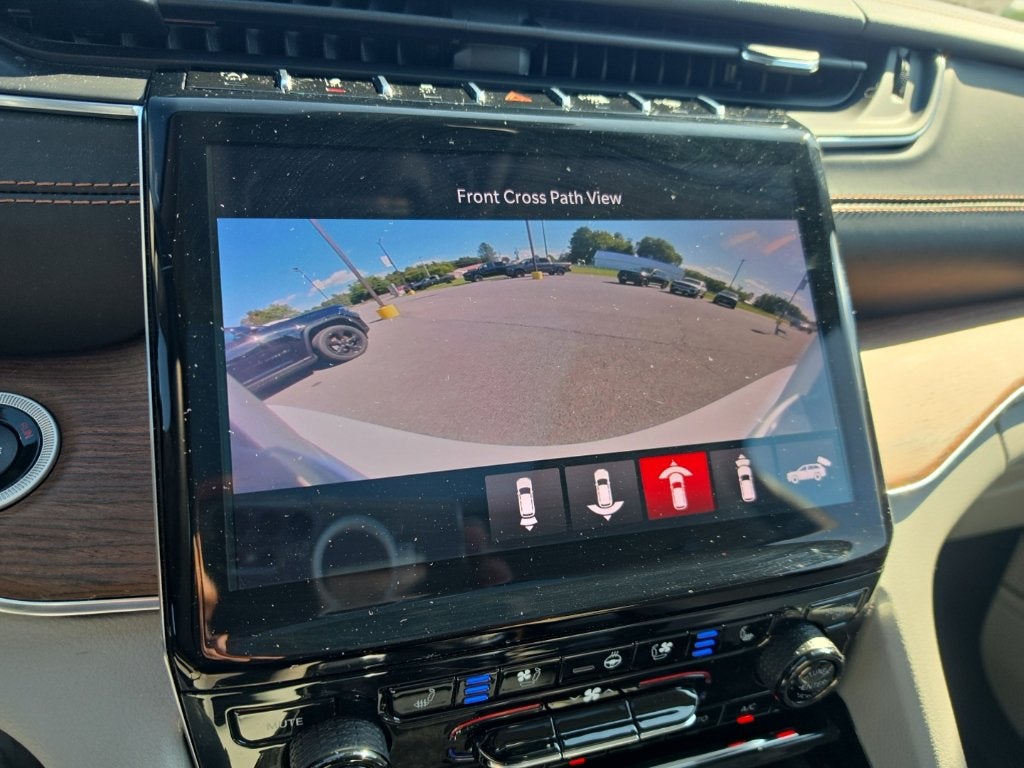 2022 Jeep Grand Cherokee Summit PANO ROOF!