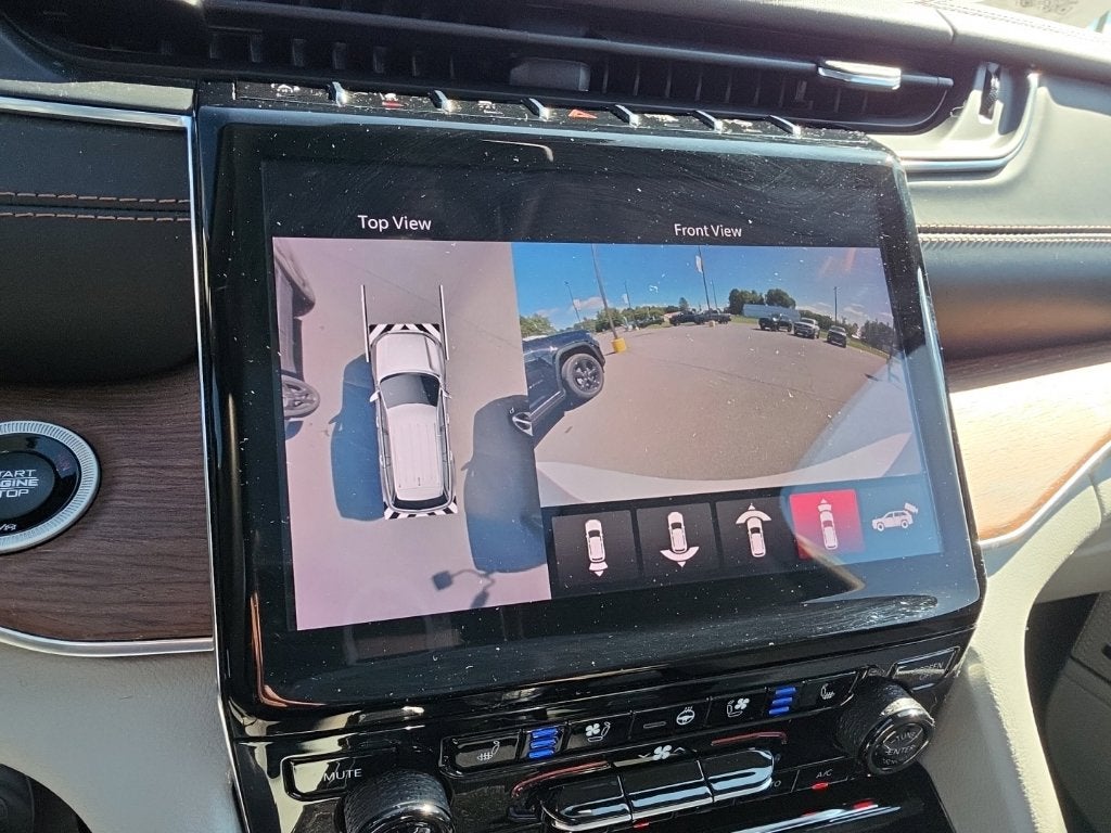 2022 Jeep Grand Cherokee Summit PANO ROOF!