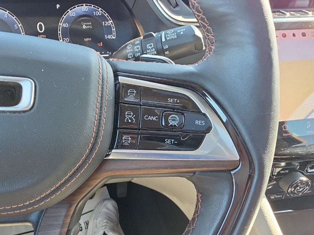 2022 Jeep Grand Cherokee Summit PANO ROOF!