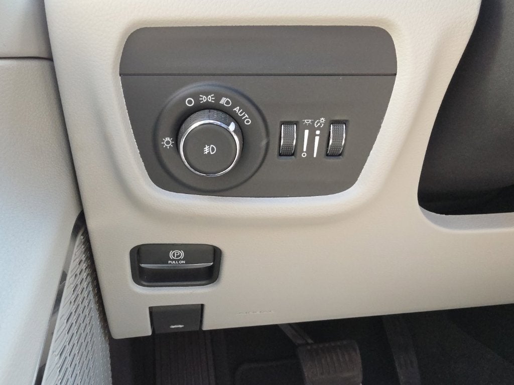 2022 Jeep Grand Cherokee Summit PANO ROOF!