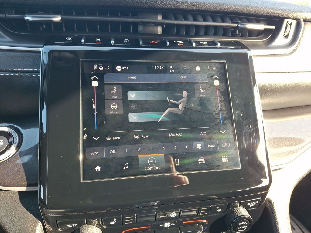 2022 Jeep Grand Cherokee L Laredo 4x4