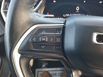 2022 Jeep Grand Cherokee L Laredo 4x4