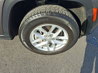 2022 Jeep Grand Cherokee L Laredo 4x4