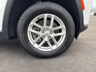 2022 Jeep Grand Cherokee L Laredo 4x4