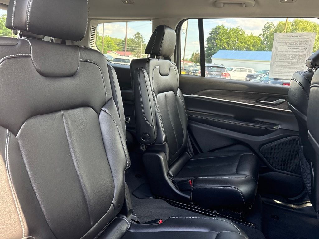 2023 Jeep Grand Cherokee L Limited 4x4