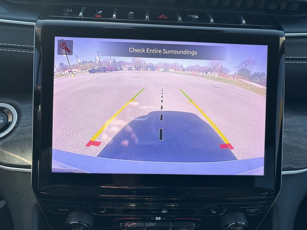 2023 Jeep Grand Cherokee L Limited 4x4