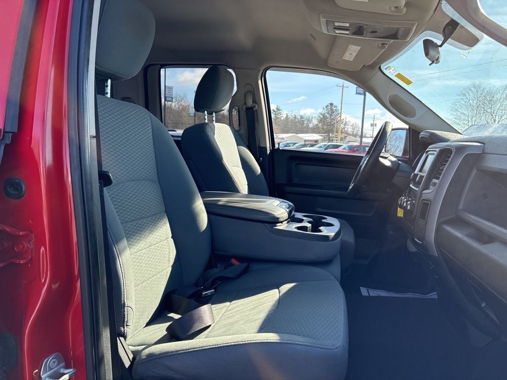 2019 RAM 1500 Classic Express Quad Cab 4x4 6'4' Box