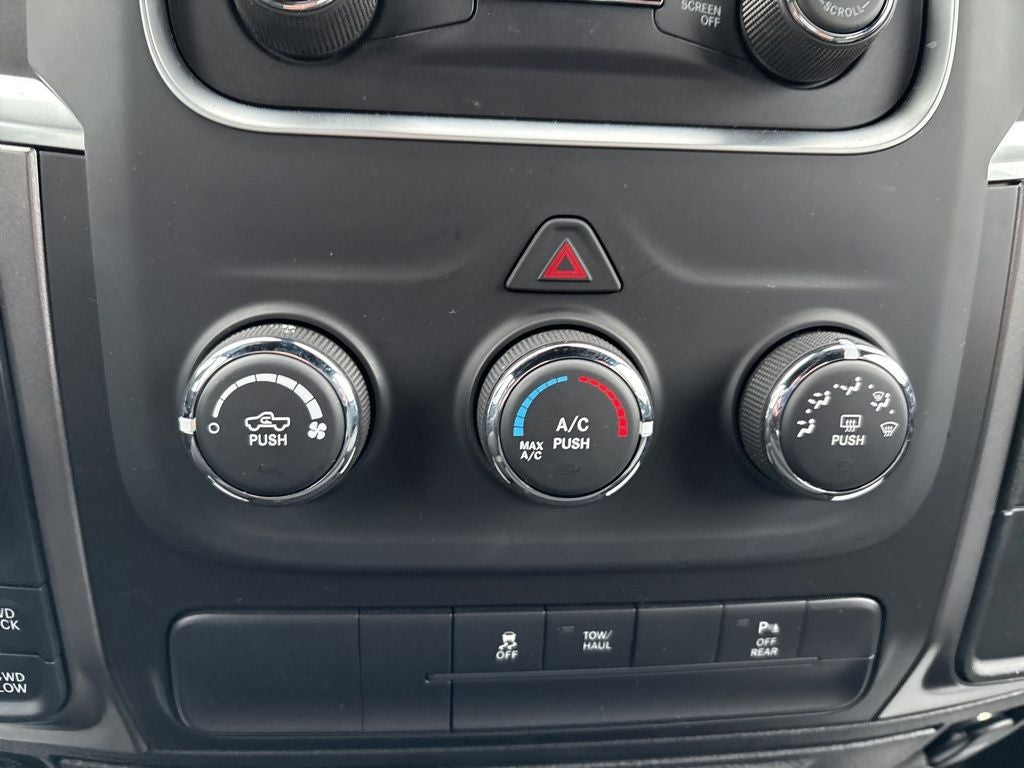 2022 RAM 1500 Classic Warlock Quad Cab 4x4 6'4' Box