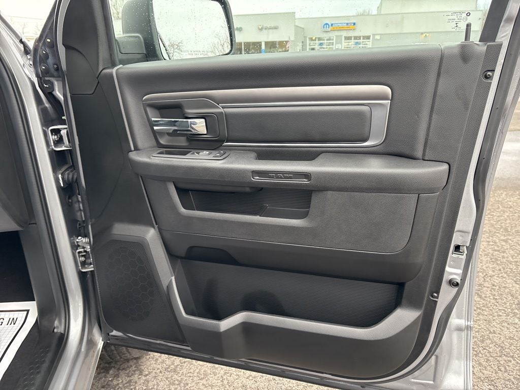 2022 RAM 1500 Classic Warlock Quad Cab 4x4 6'4' Box