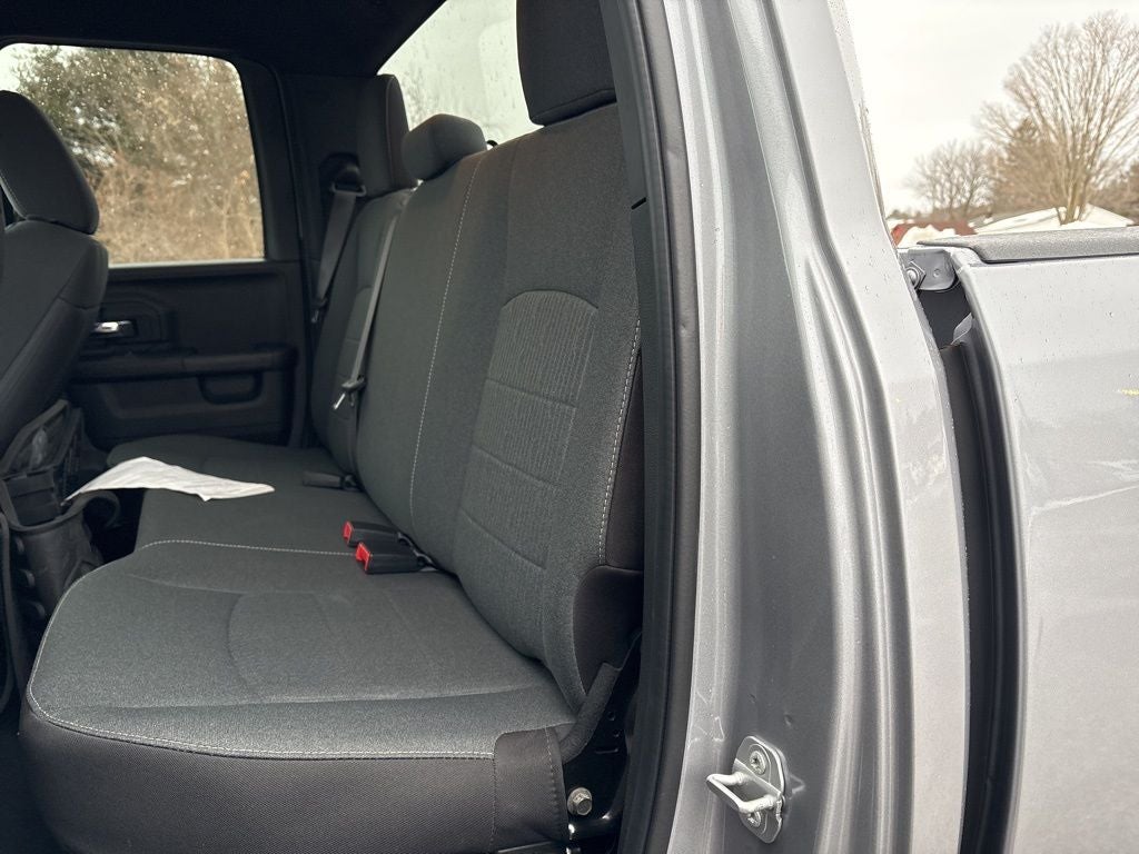 2022 RAM 1500 Classic Warlock Quad Cab 4x4 6'4' Box