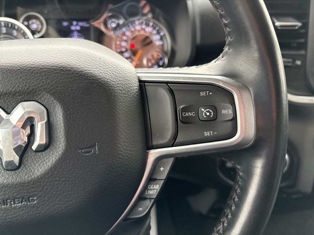 2020 RAM 1500 Big Horn Crew Cab 4x4 5'7' Box