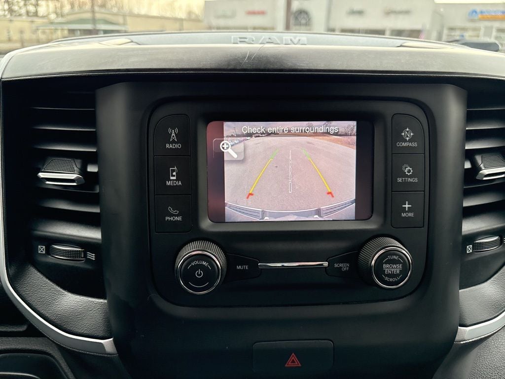 2020 RAM 1500 Big Horn Crew Cab 4x4 5'7' Box