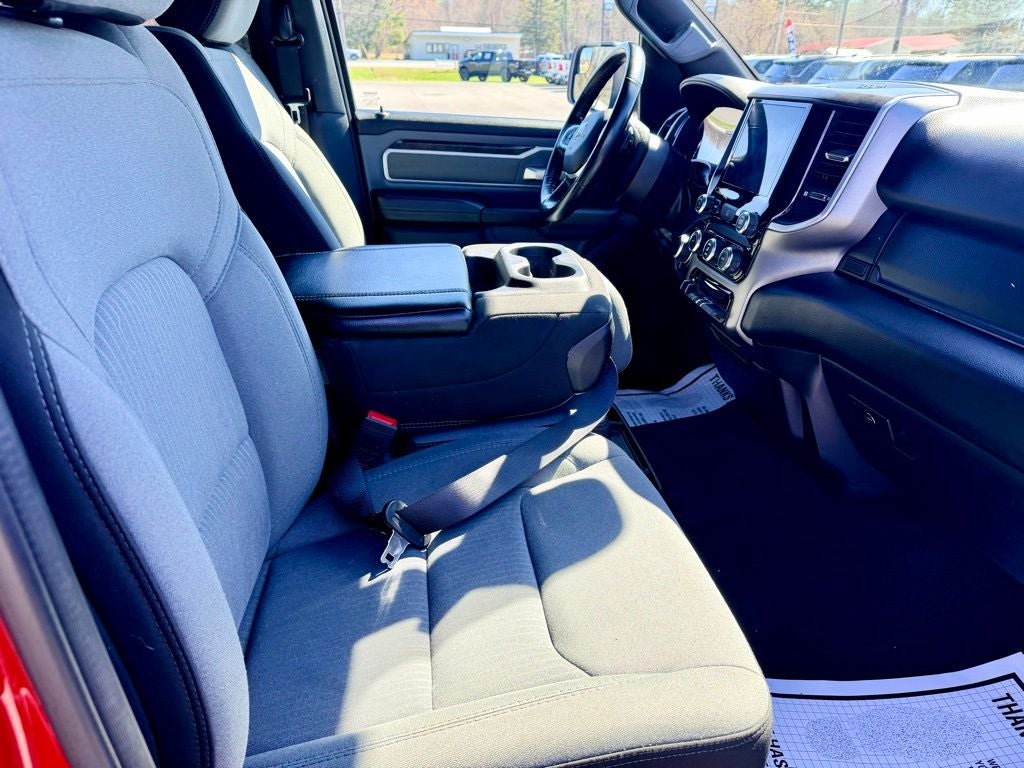 2022 RAM 1500 Big Horn Crew Cab 4x4 5'7' Box