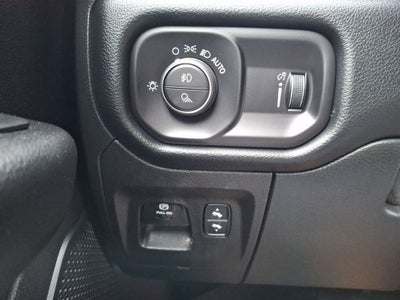 2022 RAM 1500 Big Horn Quad Cab 4x4 6'4' Box