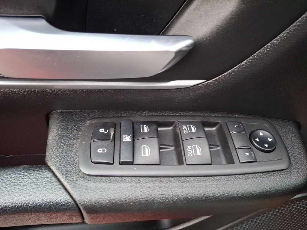 2022 RAM 1500 Big Horn Quad Cab 4x4 6'4' Box