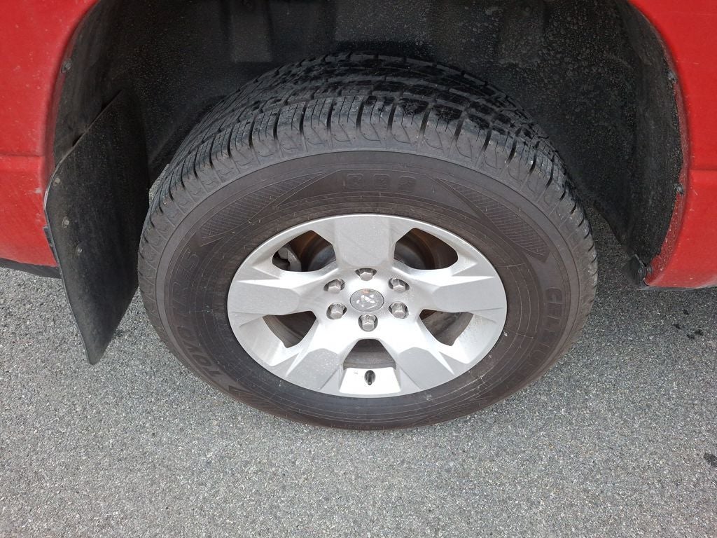 2022 RAM 1500 Big Horn Quad Cab 4x4 6'4' Box