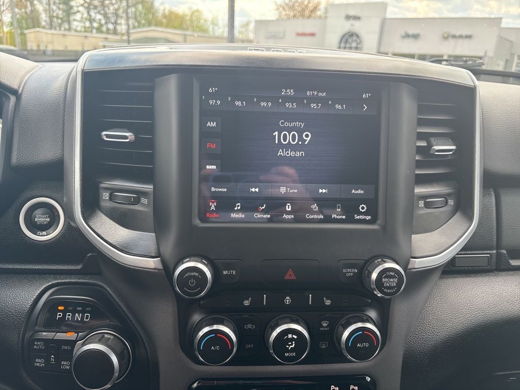 2021 RAM 1500 Big Horn Crew Cab 4x4 5'7' Box