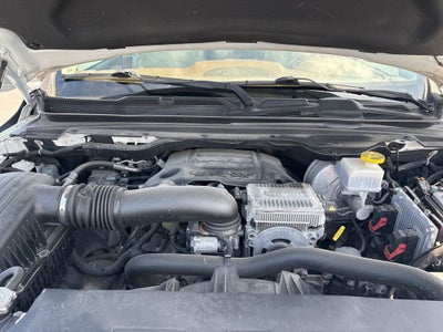 2020 RAM 1500 Laramie Crew Cab 4x4 5'7' Box