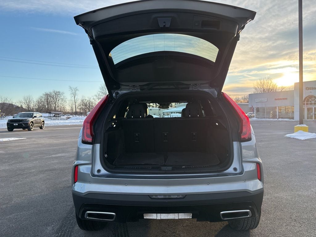 2024 Cadillac XT4 AWD Premium Luxury