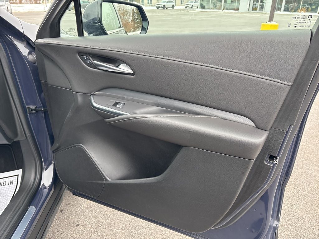 2024 Cadillac XT4 AWD Premium Luxury