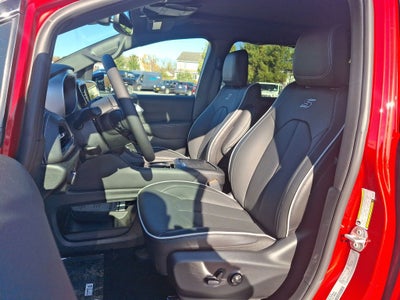 2026 Chrysler Pacifica PACIFICA LIMITED AWD