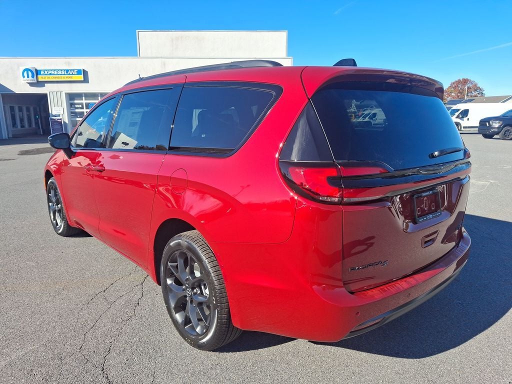 2026 Chrysler Pacifica PACIFICA LIMITED AWD