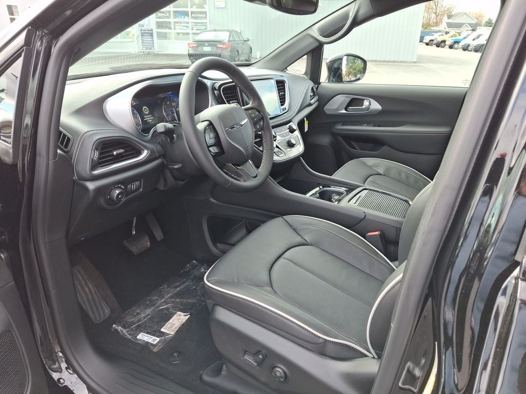 2026 Chrysler Pacifica PACIFICA LIMITED AWD