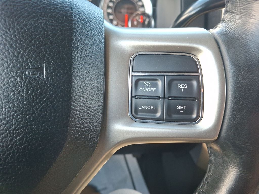 2018 RAM 2500 Laramie Crew Cab 4x4 6'4' Box