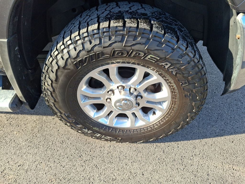 2018 RAM 2500 Laramie Crew Cab 4x4 6'4' Box