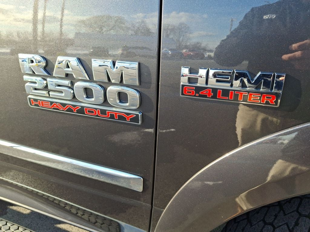 2018 RAM 2500 Laramie Crew Cab 4x4 6'4' Box