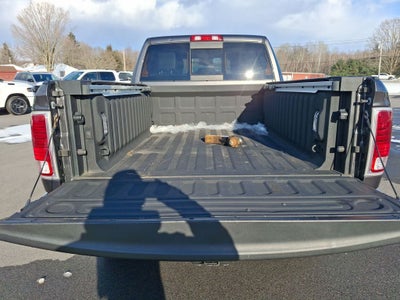 2018 RAM 2500 Laramie Crew Cab 4x4 6'4' Box