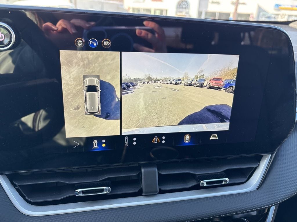 2025 Chevrolet Equinox AWD LT