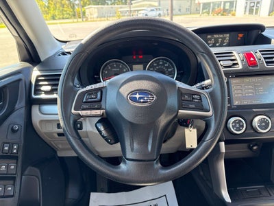 2016 Subaru Forester 2.5i ONE OWNER / 6 SPEED!