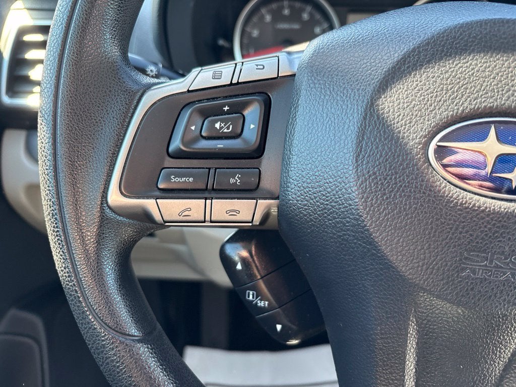 2016 Subaru Forester 2.5i ONE OWNER / 6 SPEED!