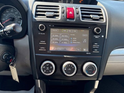 2016 Subaru Forester 2.5i ONE OWNER / 6 SPEED!