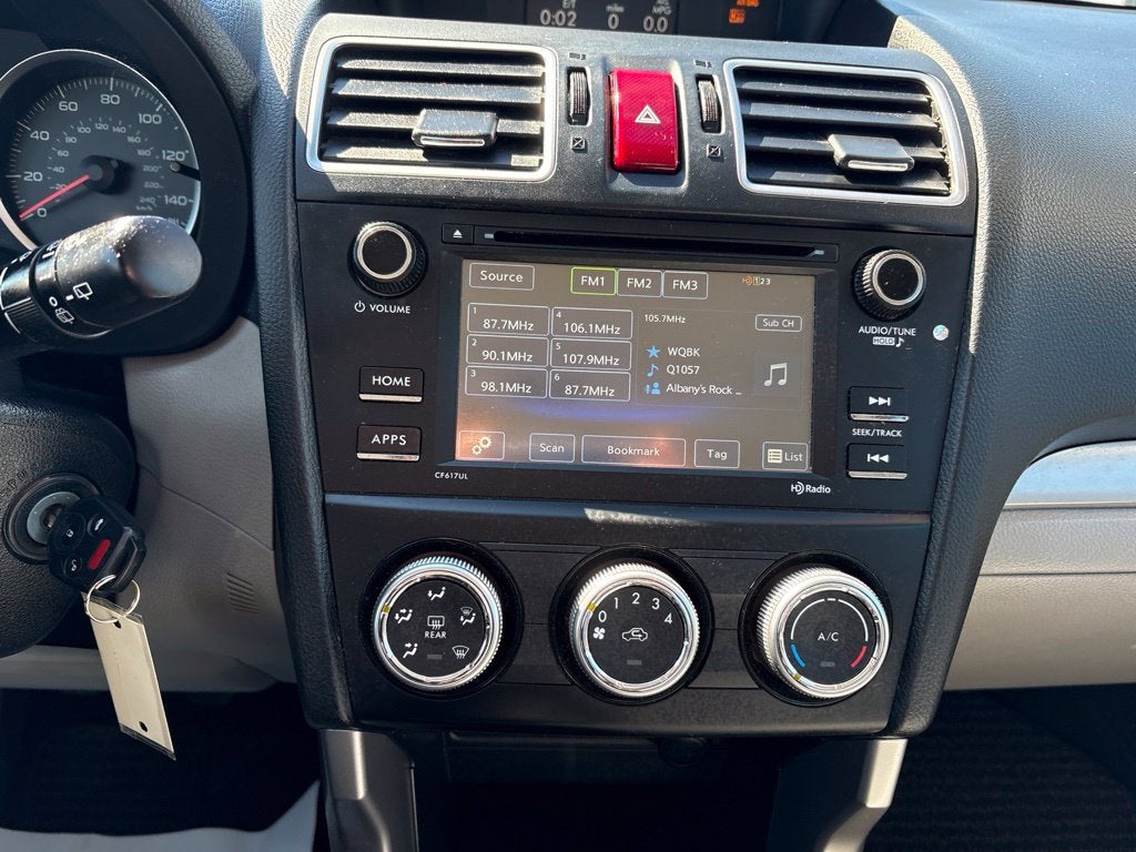 2016 Subaru Forester 2.5i ONE OWNER / 6 SPEED!
