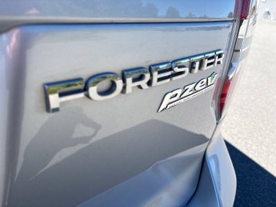 2016 Subaru Forester 2.5i ONE OWNER / 6 SPEED!