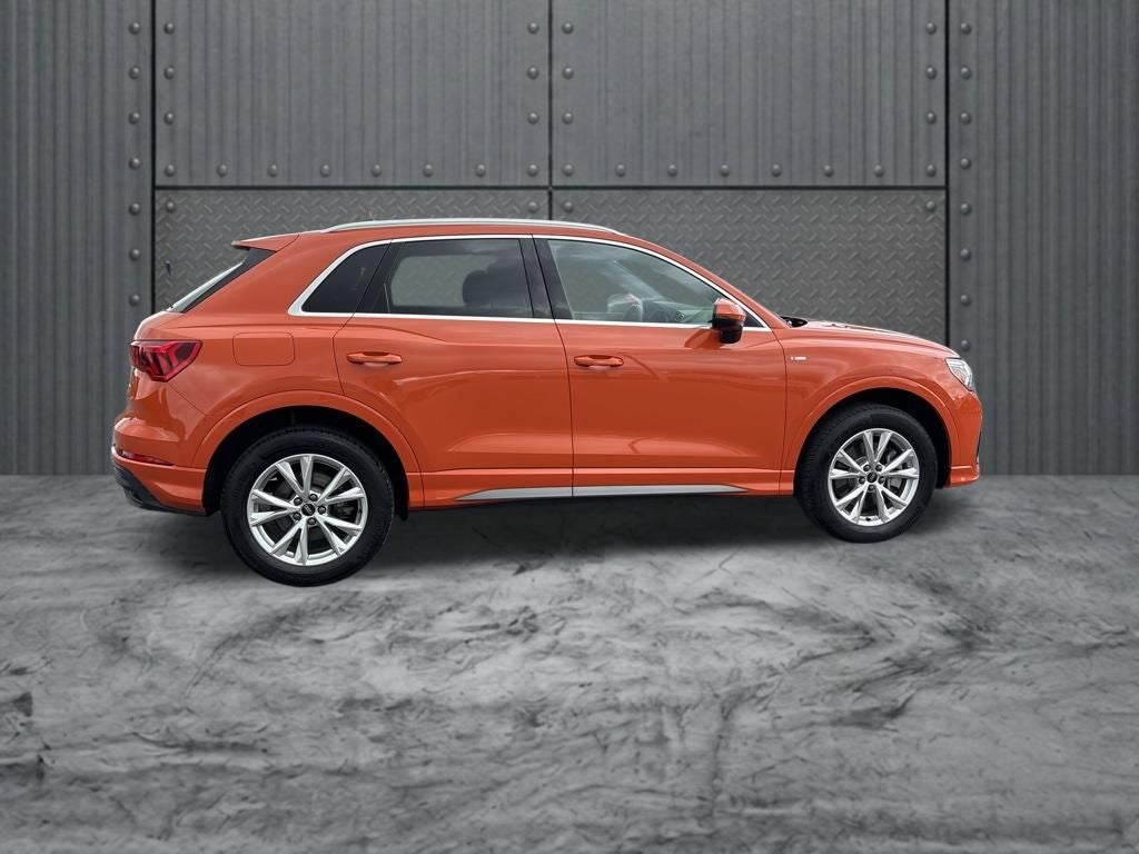 2025 Audi Q3 Premium 45 TFSI S line quattro Tiptronic